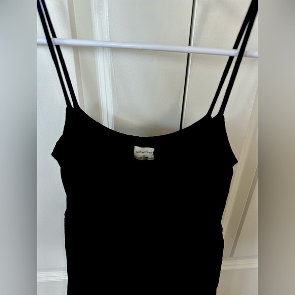 Wilfred free market jumpsuit - Aritzia 🖤🖤🖤 - Picture 4 of 5